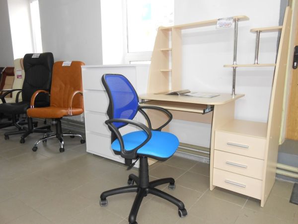 Кресло офисное Байт AMF